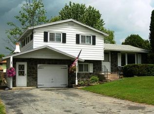 6 Oriole Path, Liverpool, NY 13090