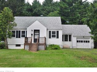 55 Tyler St, Bloomfield, CT 06002