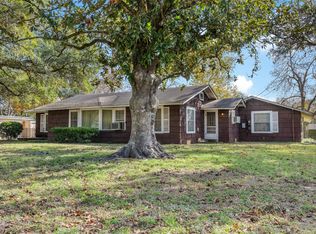 323 Harbert St, Columbus, TX 78934