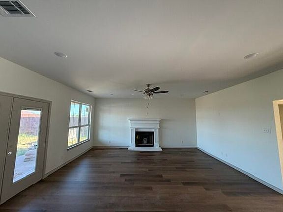 3rd image of 1925 S Concho Dr