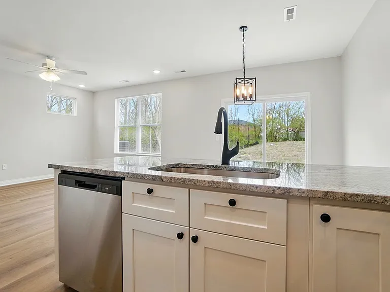 3178 Cobblestone Ln — Photo 39