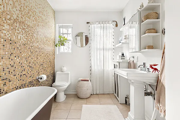 Sold by Compass | media 15