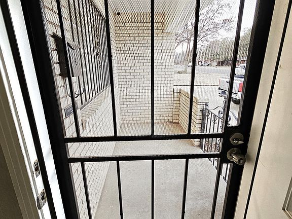 3rd image of 3203 43rd St