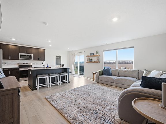 3rd image of 1722 Fair Weather Dr