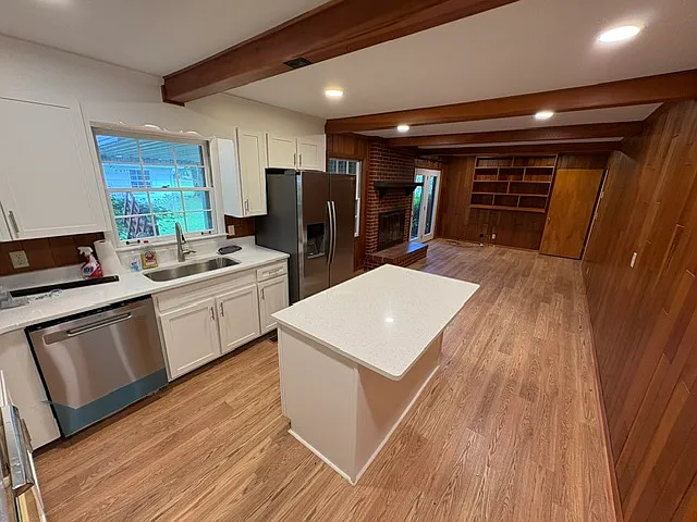 4 bed, 1758 sqft, $2,290 — Photo 4