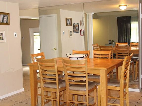 4th image of 3820 Salmon Dr