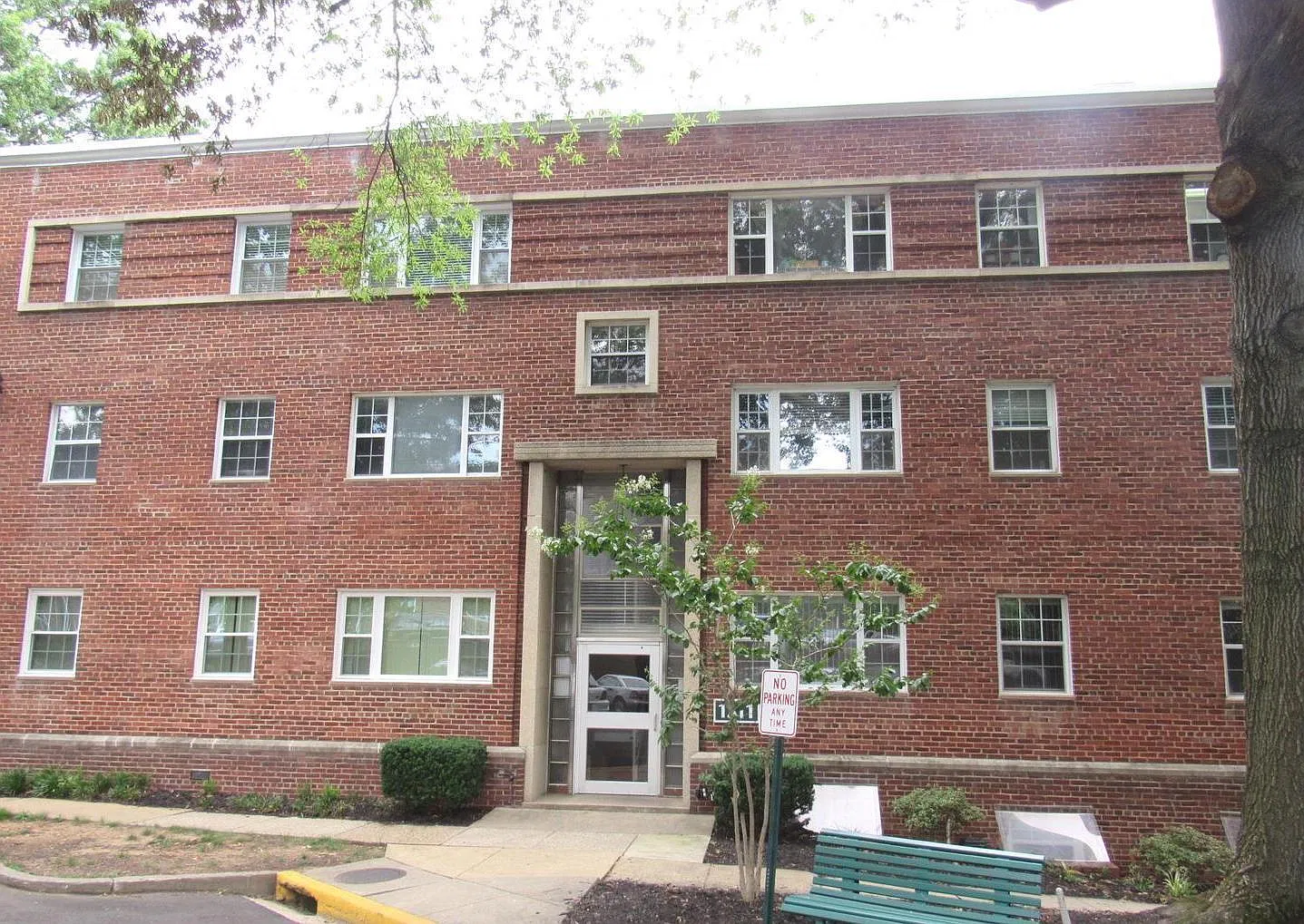 2 bed, 783 sqft, $2,100 — Photo 2