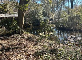 186 Stillwater Rd, Freeport, FL 32439