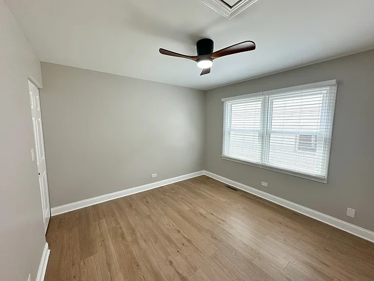3816 Illinois St — Photo 16