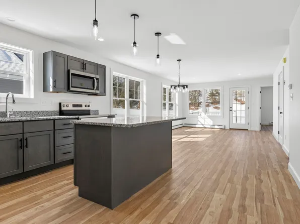 13 Feldspar Lane #7, Cumberland, ME 04021