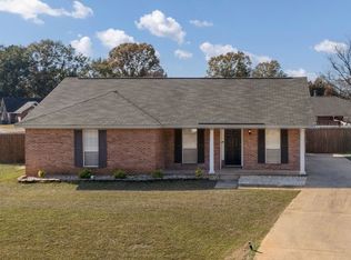 279 Foxdale Rd, Millbrook, AL 36054