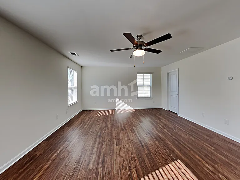 624 Hamilton Park Dr — Photo 8