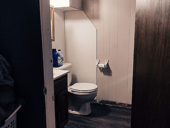 1/2 bath + laundry (from office