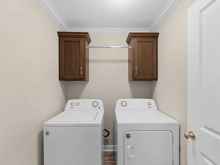 38 Garrison Dr — Photo 8