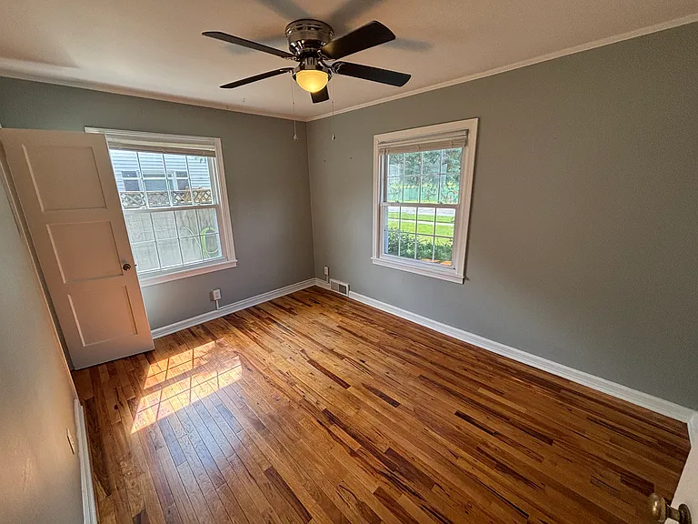 2507 Corby Blvd — Photo 9