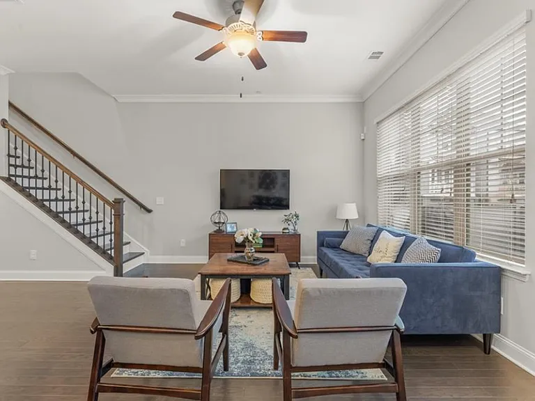 405 Cranleigh Rdg SE #405 — Photo 6