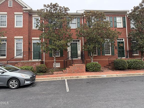 2nd image of 102 Hatfield Ln