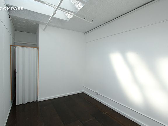 4th image of 457 Broome St APT 6E