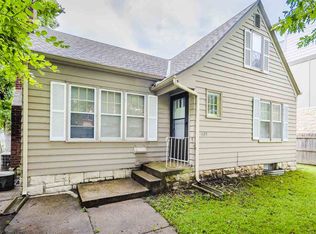 1125 Bertrand St, Manhattan, KS 66502
