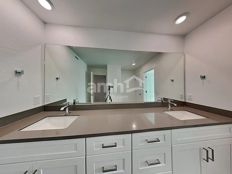 18449 W Honeysuckle Dr — Photo 17