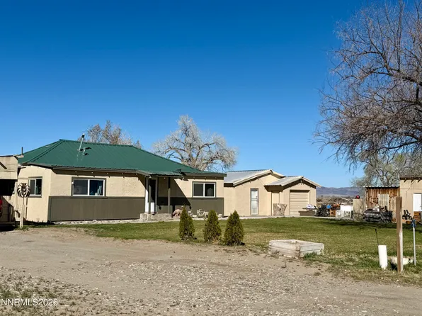 20 Penrose Ln, Yerington, NV 89447