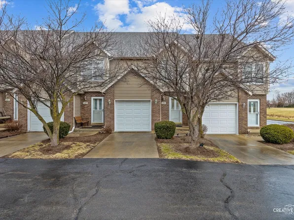 470 S Peace Rd, Sycamore, IL 60178