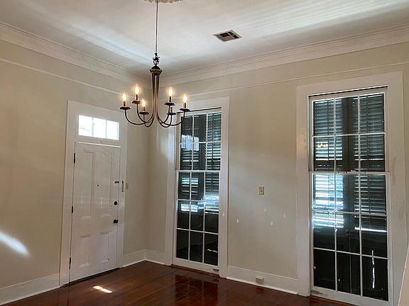 Entrance to Living Room