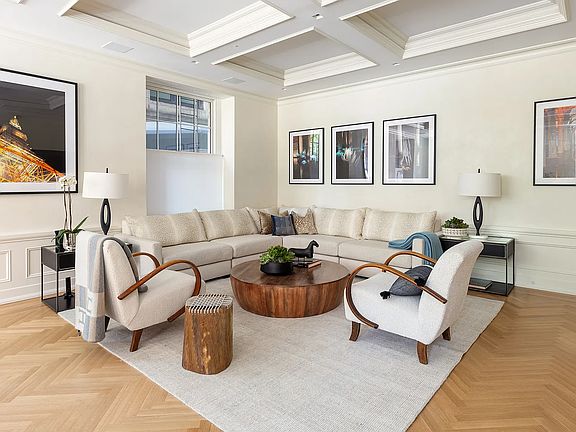 2nd image of 830 Park Ave