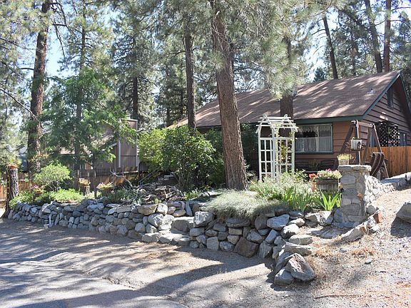 3rd image of 5585 Lodgepole Dr