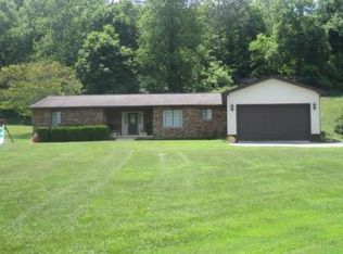 440 Valley View Dr, Kenova, WV 25530