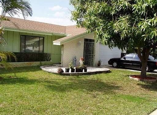 1st image of 1293 Westchester Dr W