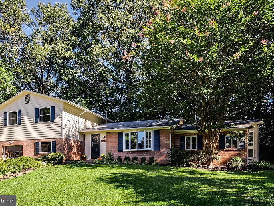 1st image of 10010 Raeburn Ct