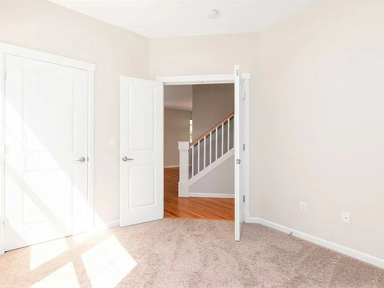 23905 33rd Dr SE — Photo 18