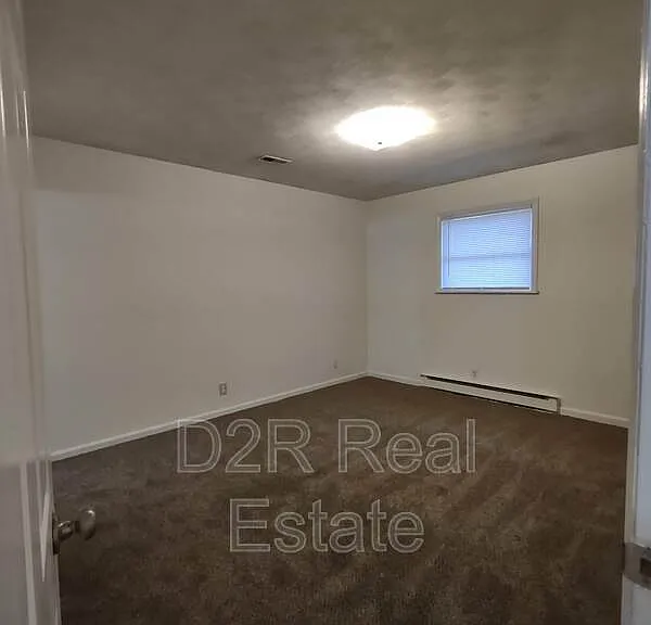 7819 Southfield Dr — Photo 6