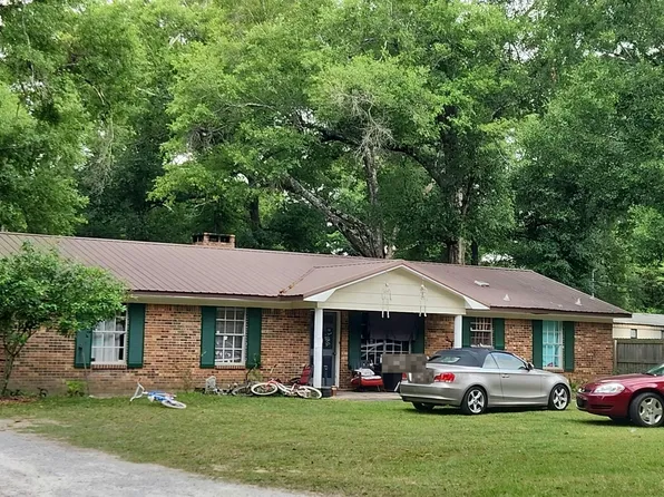 7789 Helton Dr, Foley, AL 36535