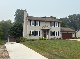 1694 Leisure Ct, Dorr, MI 49323