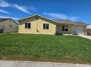 1217 Lowry St, Moses Lake, WA 98837