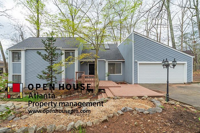 1st image of 2149 Carlyle Dr