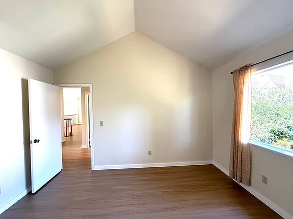 5th image of 1590 Adolfo Dr