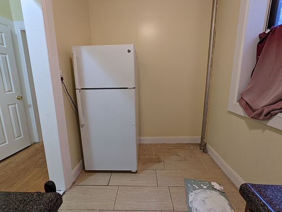5th image of 147-15 Northern Blvd #5P