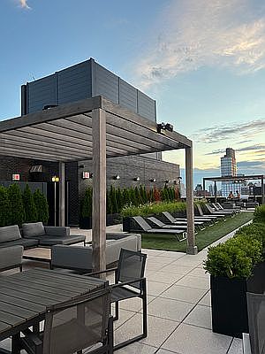 5th image of 196 Orchard St #4E