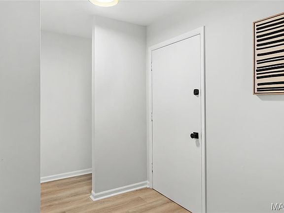 3rd image of 1251 Green Knoll Dr