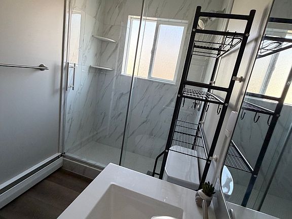 3rd image of 1320 Buena Vista Ave #1322