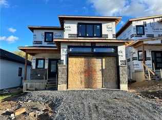 217 Highpoint Blvd, Fredericton, NB E3B5E1