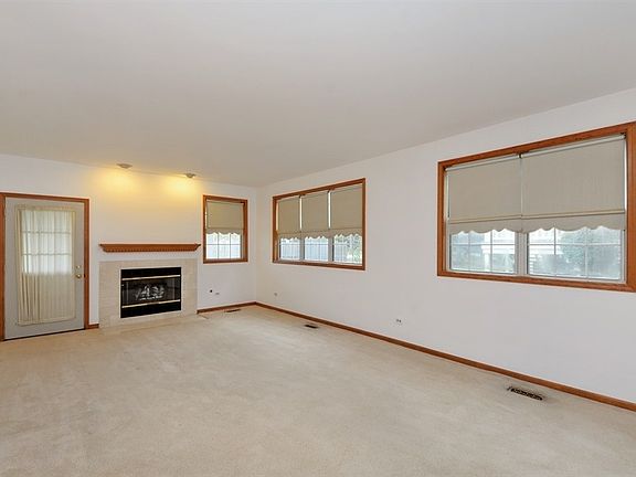 2nd image of 554 W Parkside Dr #14C2