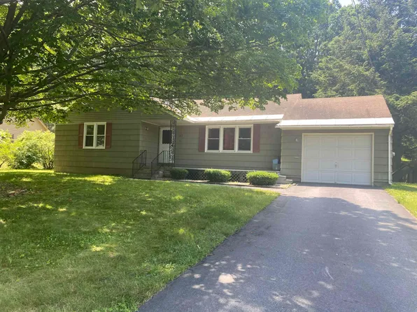 182 Wantastiquet Drive, Brattleboro, VT 05301