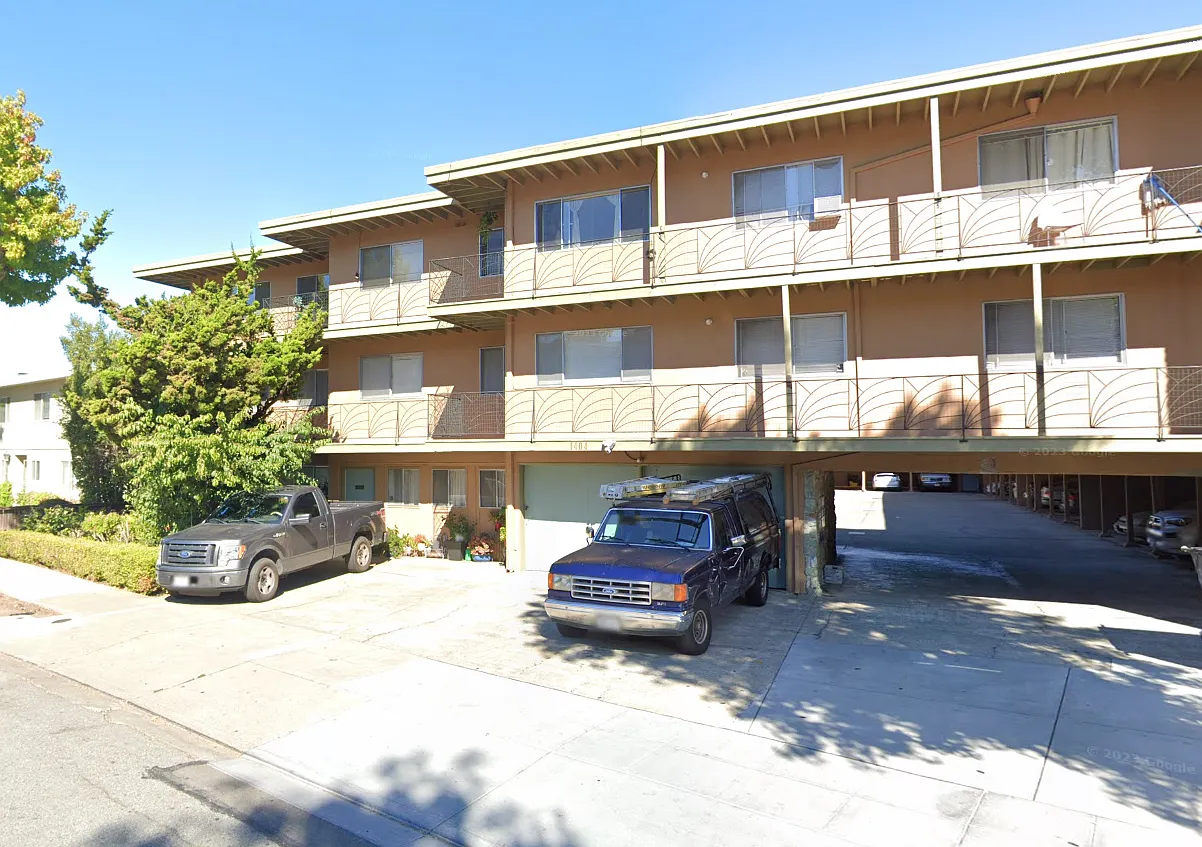 1404 Floribunda Ave APT 211 photo 1
