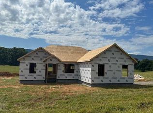 553 County Road 890, Etowah, TN 37331