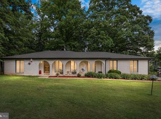 111 Kinloch Dr, Fredericksburg, VA 22401