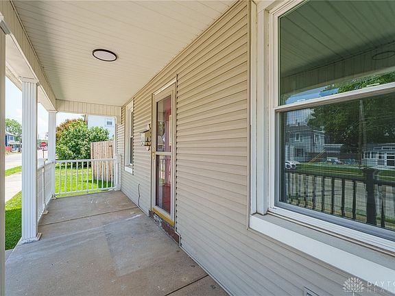 3rd image of 209 South St